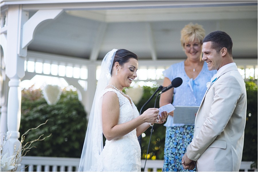 CM_forevercandid_mainewedding_outlooktavern_0011