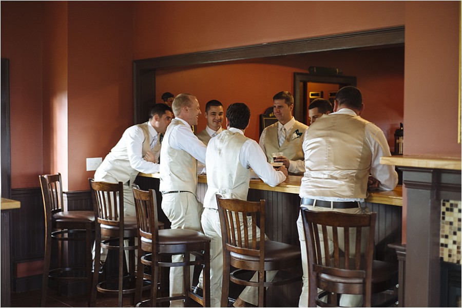 CM_forevercandid_mainewedding_outlooktavern_0013