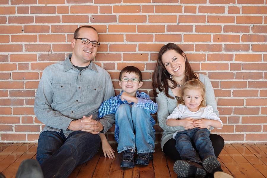 KeeneNHFamilyPhotos_UrbanSpace_FamilyPhotos__0101