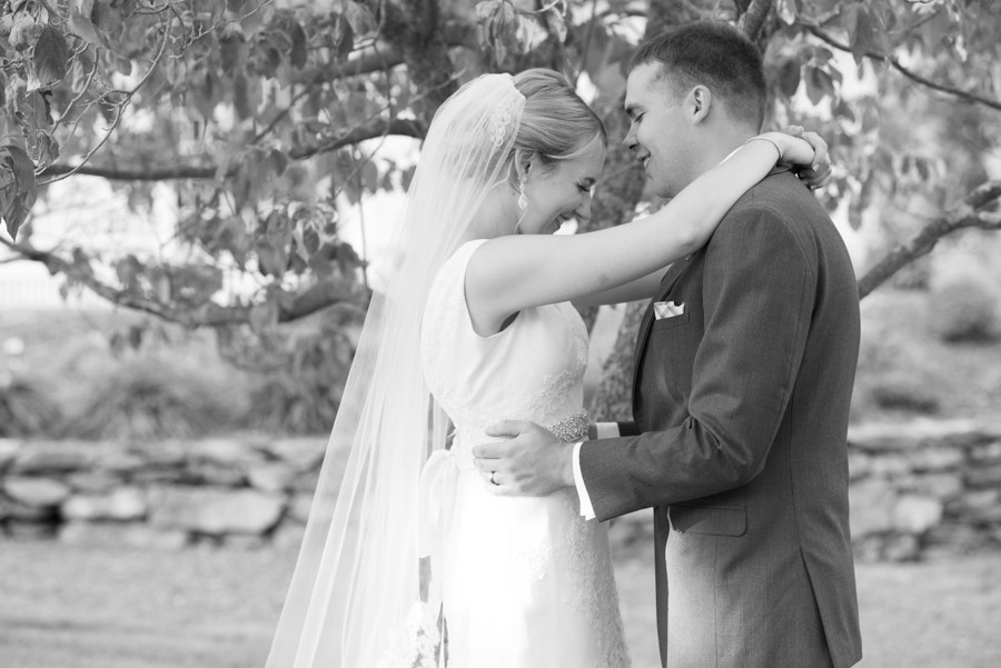 sturbridge-ma-wedding-photography-at-wight-barn-stephanie-rita-photography_0408