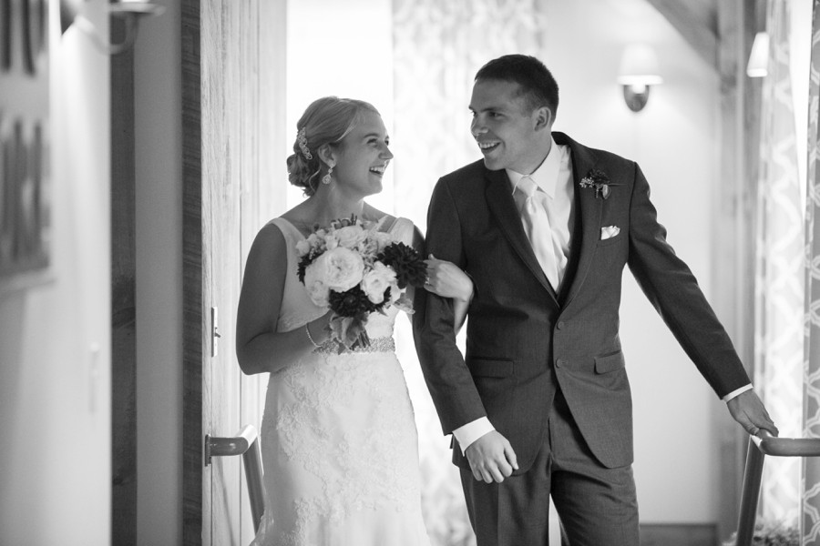 sturbridge-ma-wedding-photography-at-wight-barn-stephanie-rita-photography_0417